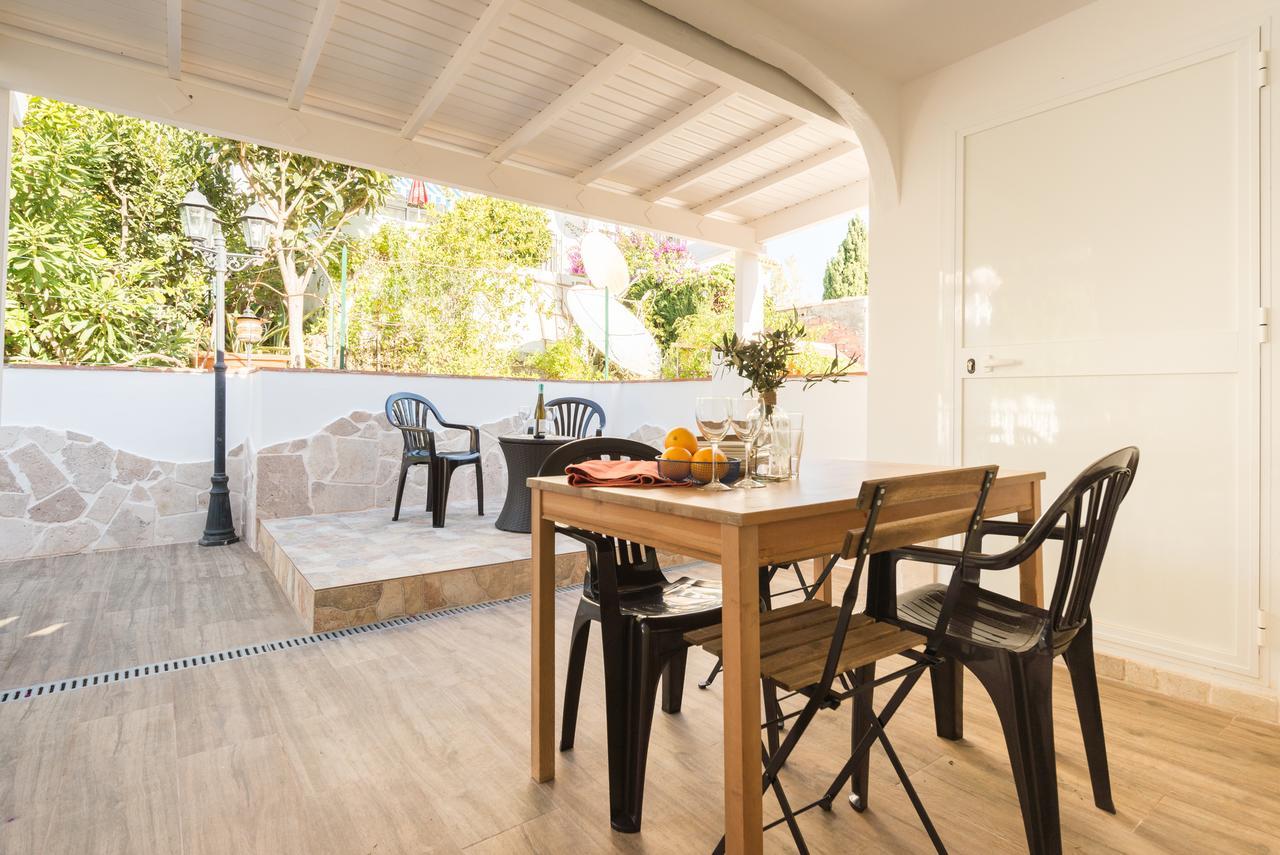 Malagasuite Bungalow Pool เบนัลมาเดนา ภายนอก รูปภาพ