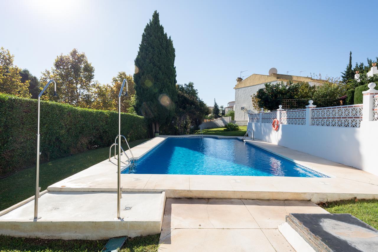 Malagasuite Bungalow Pool เบนัลมาเดนา ภายนอก รูปภาพ
